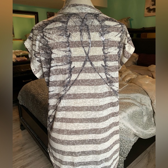 Rock & Republic Womens Angel T-Shirt with Wings Size Small Gray & White Stripes - Picture 2 of 8